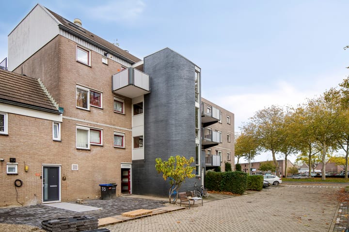 Albert Camus-erf 30 in Dordrecht