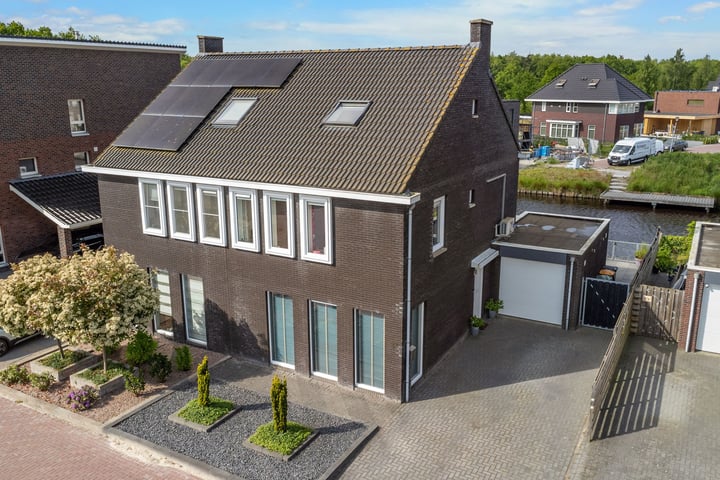 Albert Cuyplaan 32 in Veendam foto
