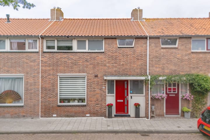 Photo of property Albert Cuyplaan 37, Vlissingen