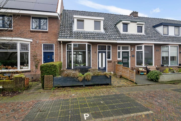 Albert Cuypstraat 3 in Leeuwarden