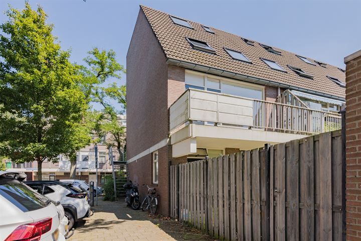 Albert Rousselstraat 45 in 's-Gravenhage