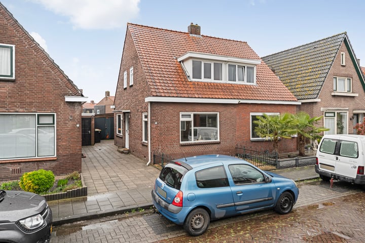 Albert Rozemanstraat 42 in Hoogeveen