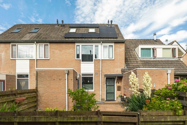 Albert Schweitzerstraat 100 in Leeuwarden