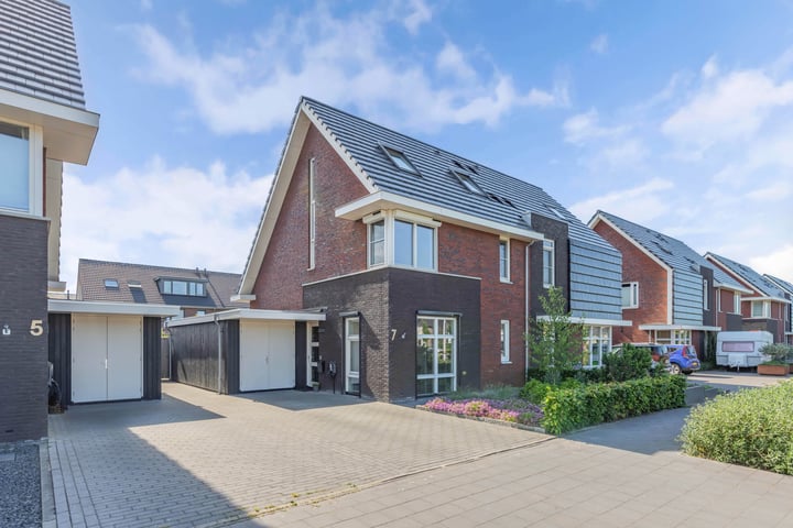 Albert Wiggerssingel 7 in Emmeloord