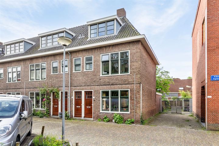 Albertine Agnesstraat 8 in Groningen