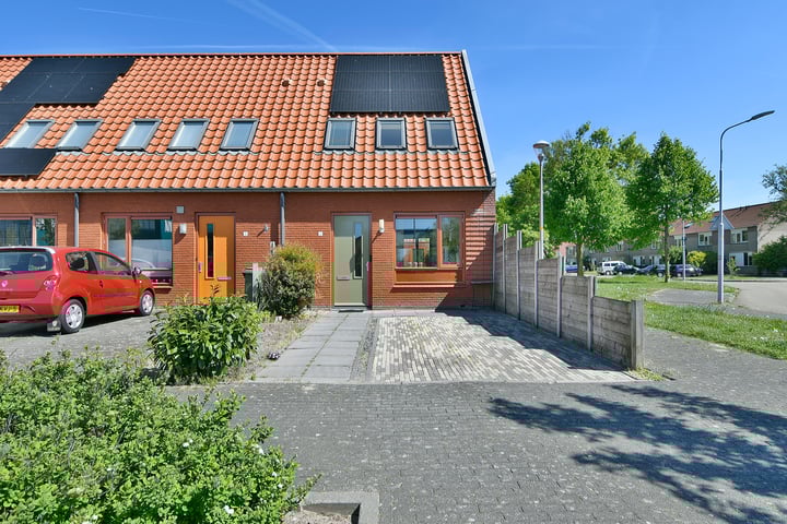 Albertvillelaan 1 in Nieuw-Vennep