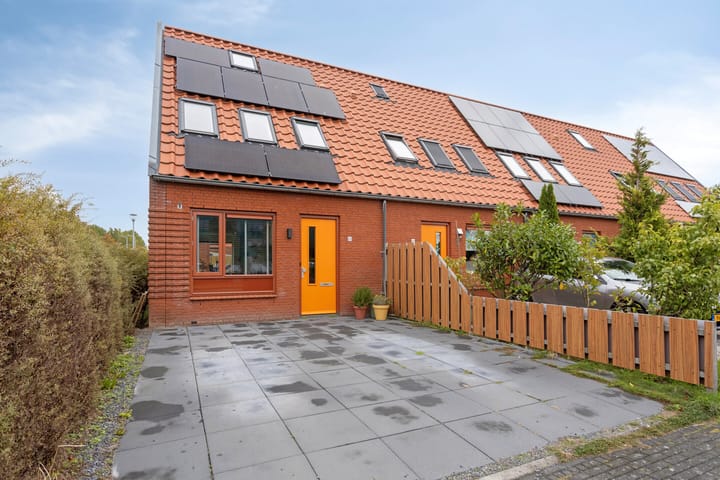 Albertvillelaan 63 in Nieuw-Vennep