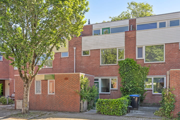 Photo of property Albrondaheerd 14, Groningen