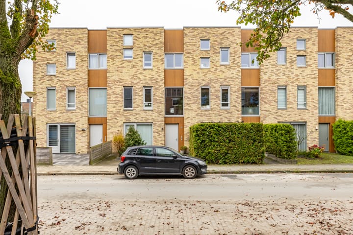 Photo of property Aldebaranstraat 12, Groningen