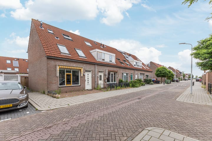 Aletta Jacobsstraat 108 in Assendelft foto