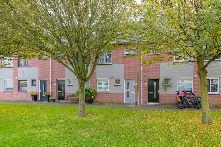 Aletta Jacobsstraat 35 in Velserbroek
