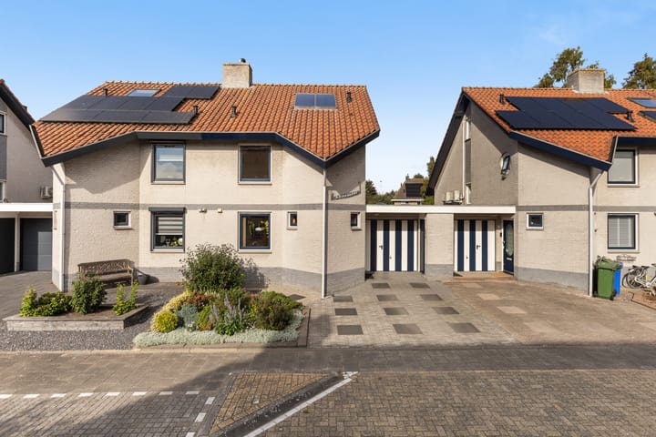 Photo of property Alewijnsweer 16, Sliedrecht