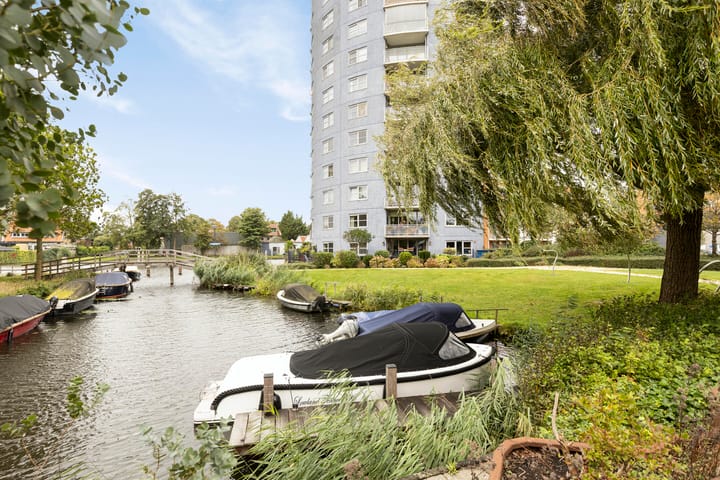 Alexander Dubčekplaats 12 in Leiden