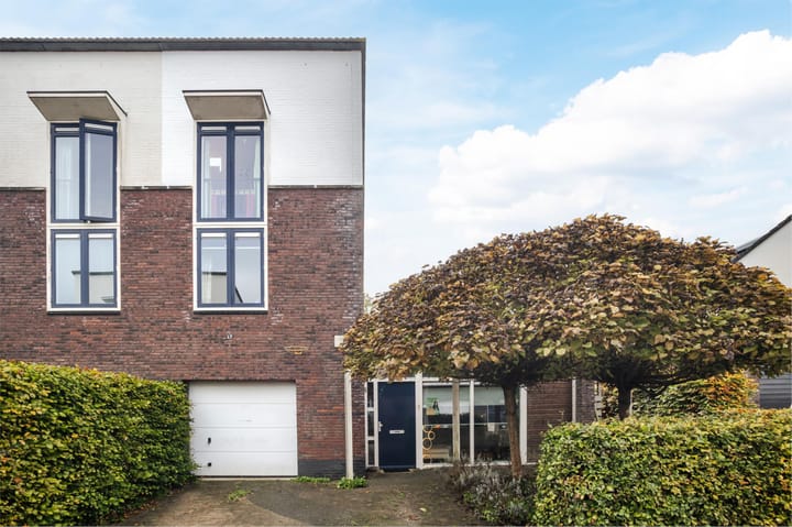 Alexander Voormolenstraat 10 in Deventer Foto