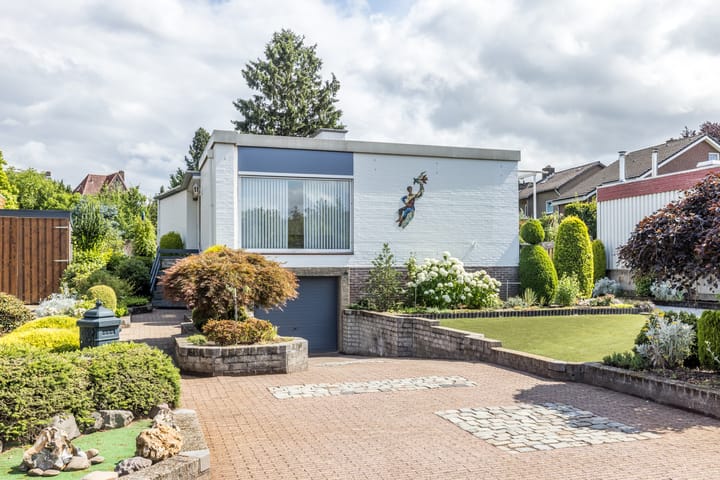 Photo of property Alexanderstraat 1, Spaubeek