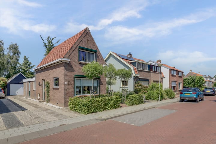 Alexanderstraat 11 in Kapelle