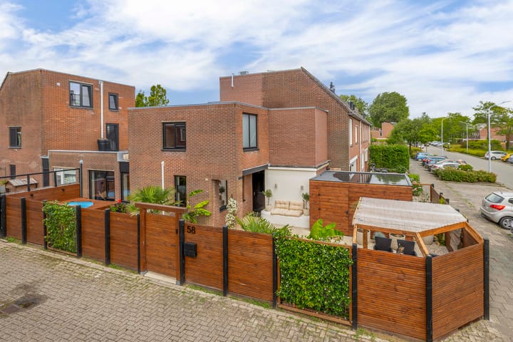Alholm 58 in Hoofddorp