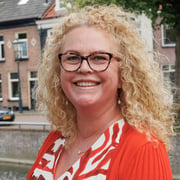 Foto van Alice van de Velde, NVM Assistent-makelaar bij Alpina Kampen (voorheen Sinke Kampen)