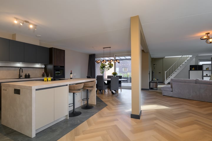 Photo of property Alikruiksingel 4, 's-Gravenhage