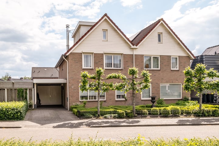 Photo of property Allemansweg 10, Losser