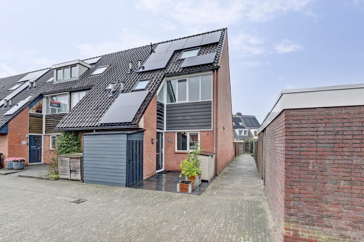 Photo of property Alpherbrink 1, Waddinxveen