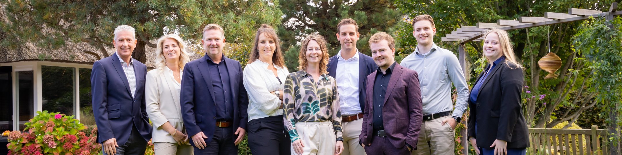 Team foto van Alpina (Voorheen Verheul Makelaardij)