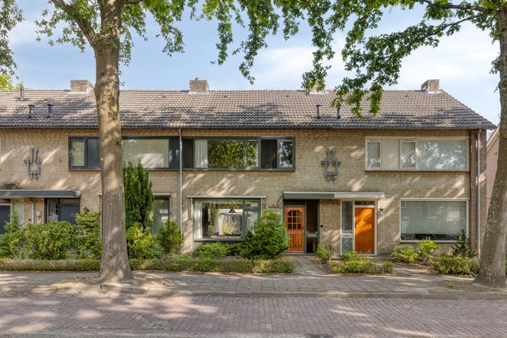Alsemlaan 23 in Waalre