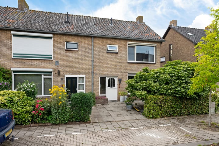 Amalia van Solmsstraat 22 in Waddinxveen Foto