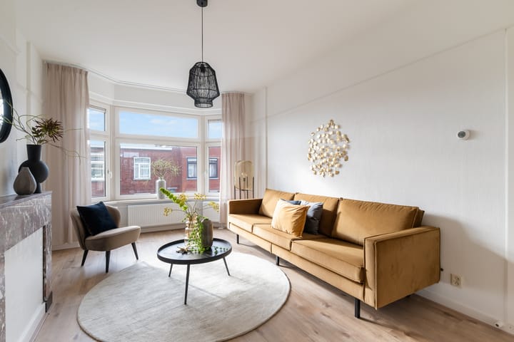 Photo of property Amandelstraat 53, 's-Gravenhage
