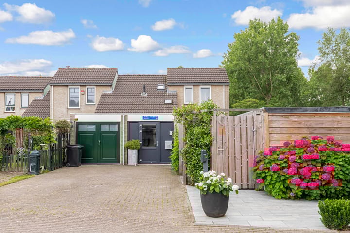 Photo of property Amaryllishof 23, Almere
