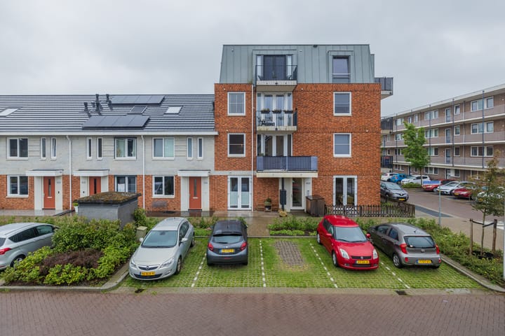 Ambachtsherenweg 24A-02 in Zoeterwoude