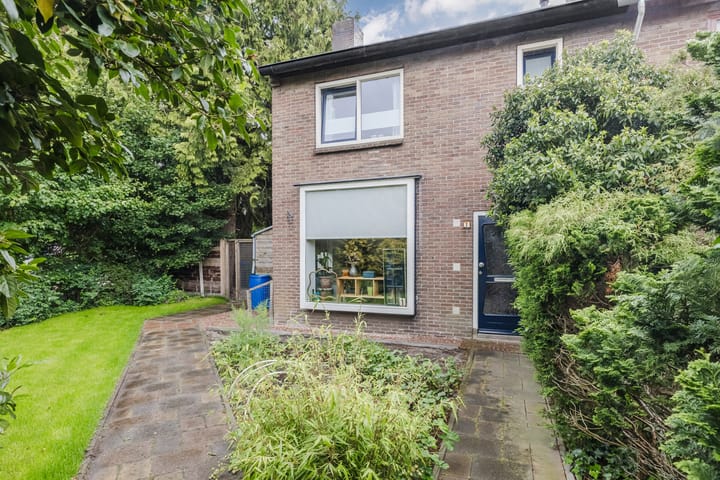 Ambachtsweg 1 in Meppel foto