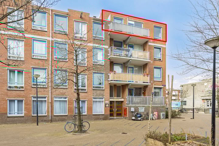 Ambonstraat 42 in Amsterdam photo