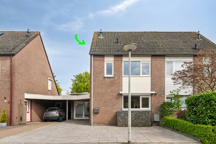 Ambrozijnberg 70 in Roosendaal