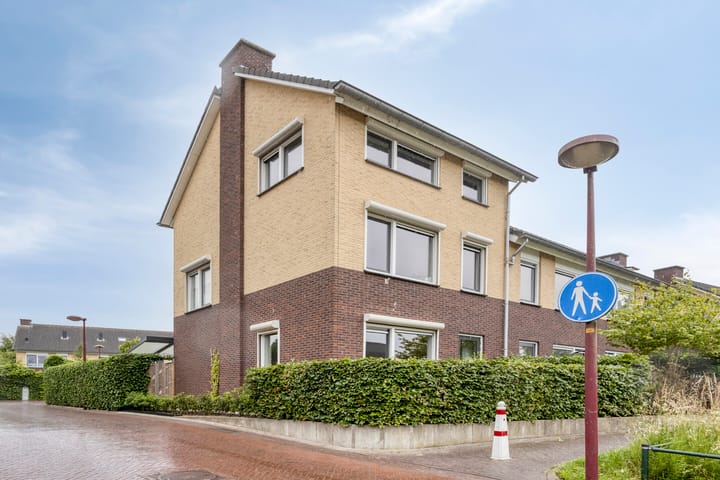 Amerstraat 2 in Winterswijk Foto
