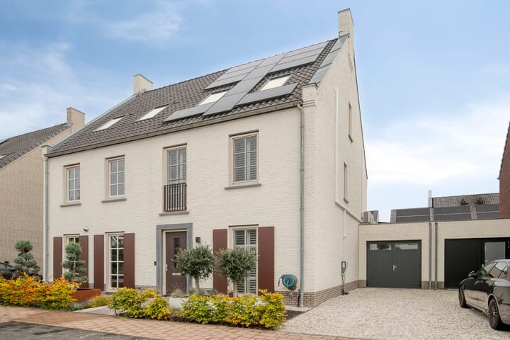Photo of property Amijsdonk 10, Helmond