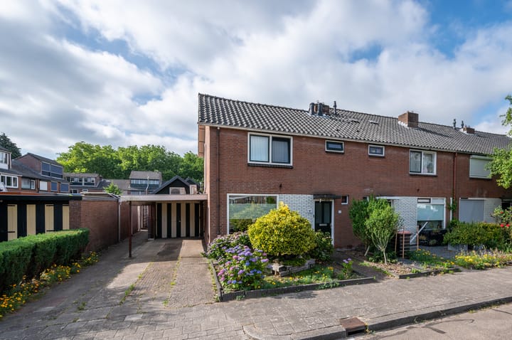 Amstelstraat 28 in Apeldoorn