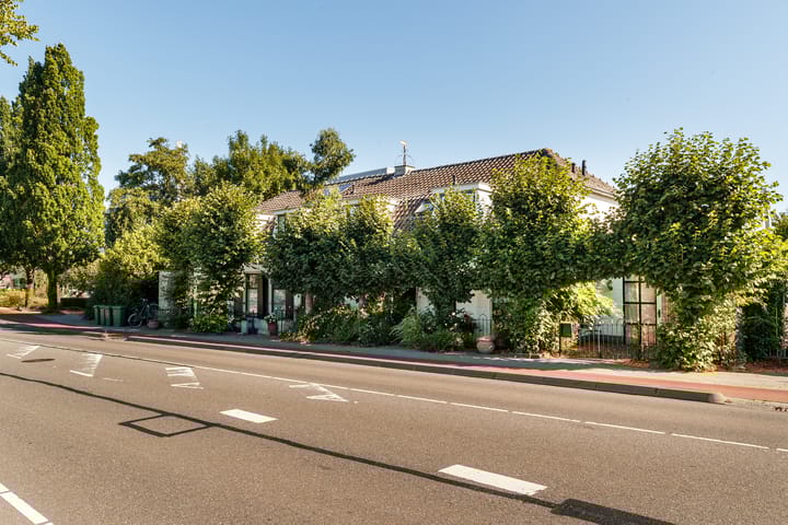Amsterdamsestraatweg 10 in Maarssen foto
