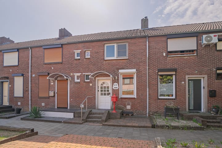 Amsterdamstraat 89 in Heerlen foto