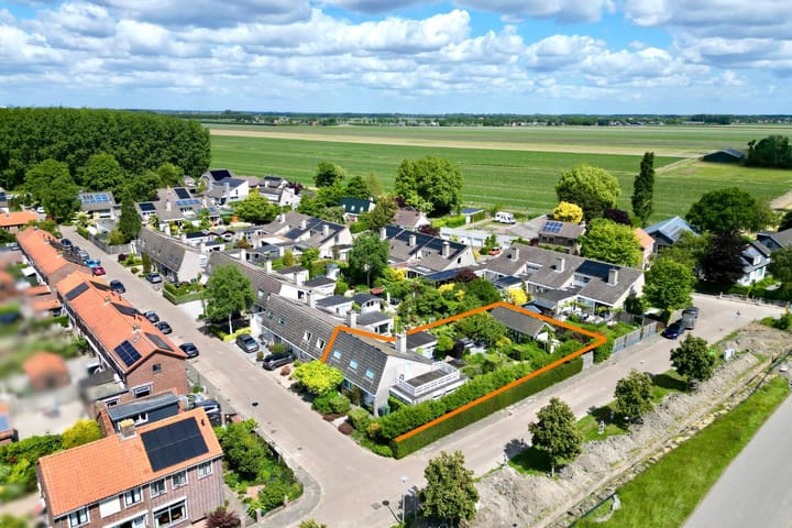 Amundsenstraat 2 in Zuid-Beijerland
