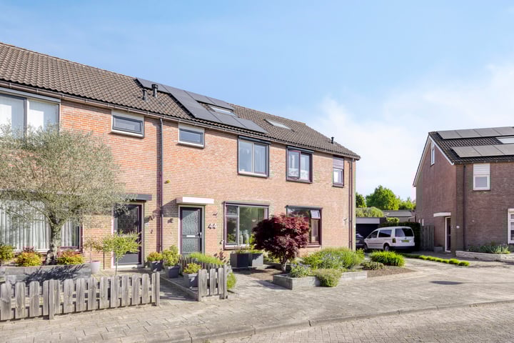 Photo of property Anemoonstraat 44, Nieuwendijk