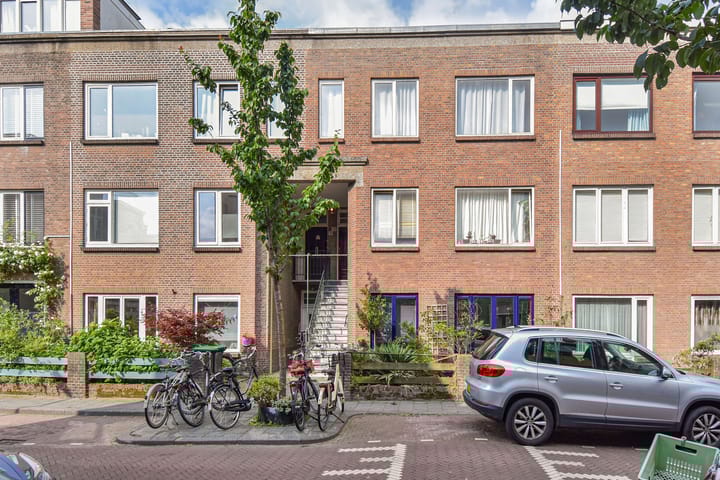 Photo of property Anjelierstraat 32, 's-Gravenhage