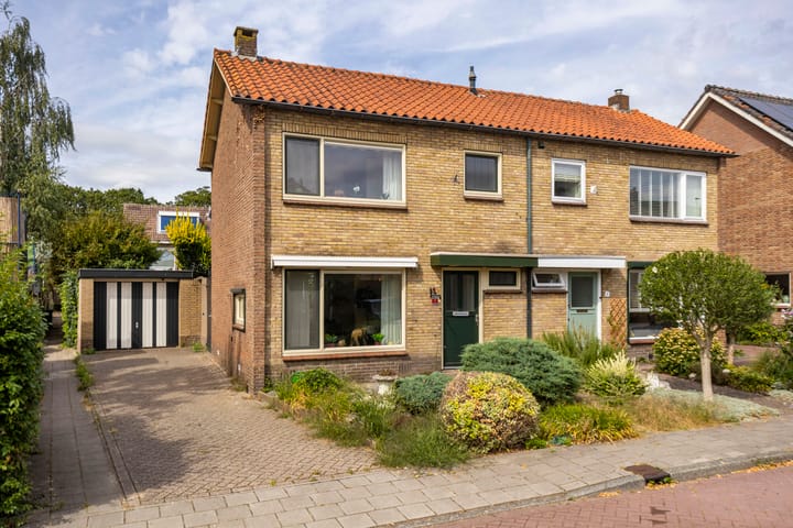 Anjerstraat 1 in Veenendaal Foto