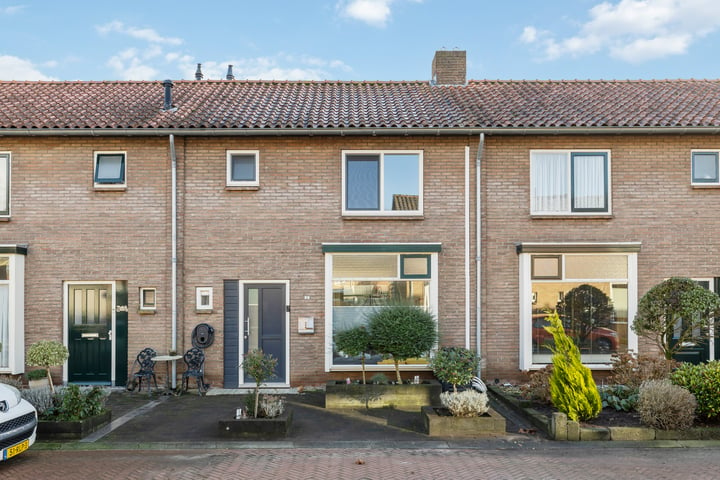 Anjerstraat 15 in Raalte