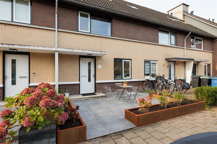 Anna Bijnsstraat 25 in Almere