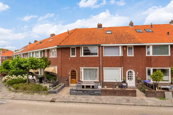Photo of property Anna Bijnsstraat 9, Leeuwarden