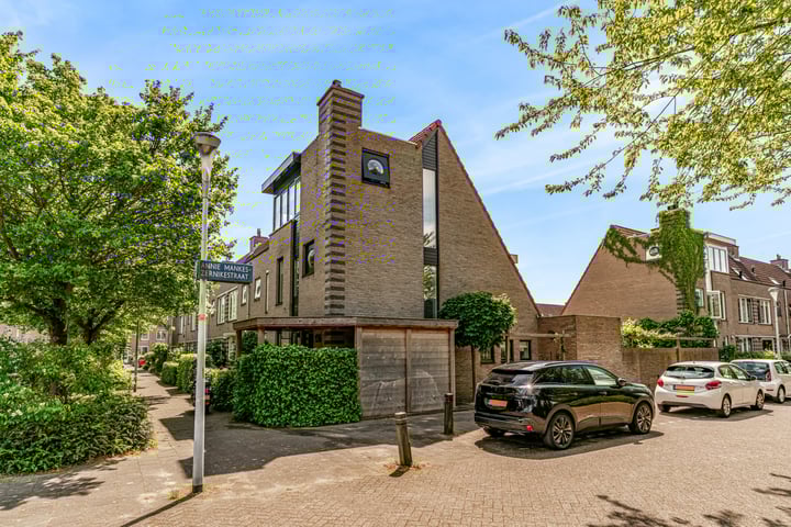 Anna Blamanstraat 136 in Hoofddorp