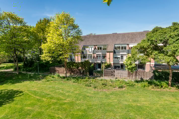 Photo of property Anna Henrixlaan 43, Tiel