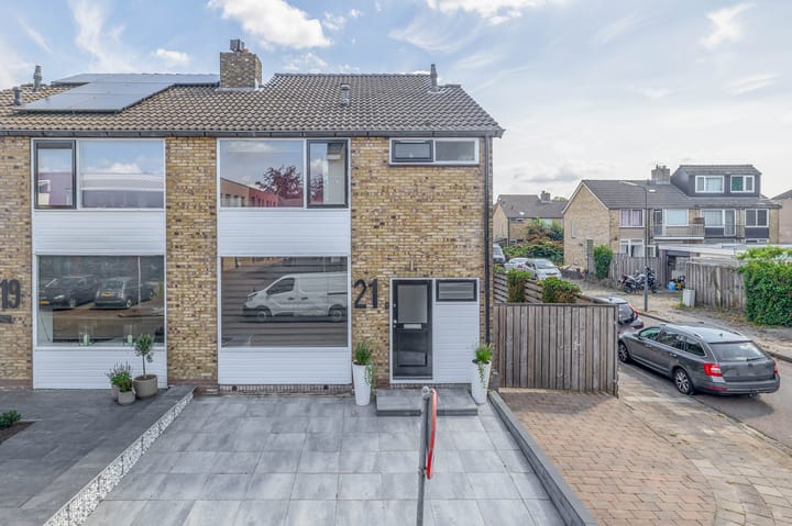 Photo of property Anna van Burenstraat 21, Lopik