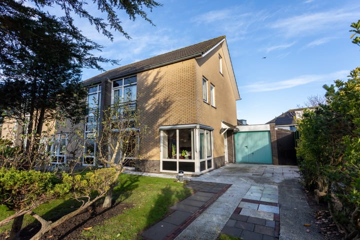 Photo of property Anna van Renesselaan 31, Uitgeest